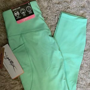 NWT Gottex Green Ankle Length Leggings  Size:  Small